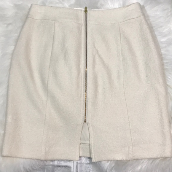 BANANA REPUBLIC WOOL SKIRT - Picture 4 of 5